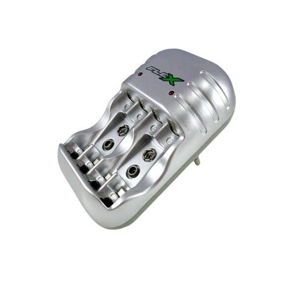 CARREGADOR DE TOMADA BIVOLT P/PILHAS E BATERIAS AA